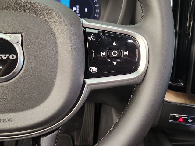 New 2026 Volvo XC60 B5 Plus w/ Protection Package Premier AWD/4WD image 28