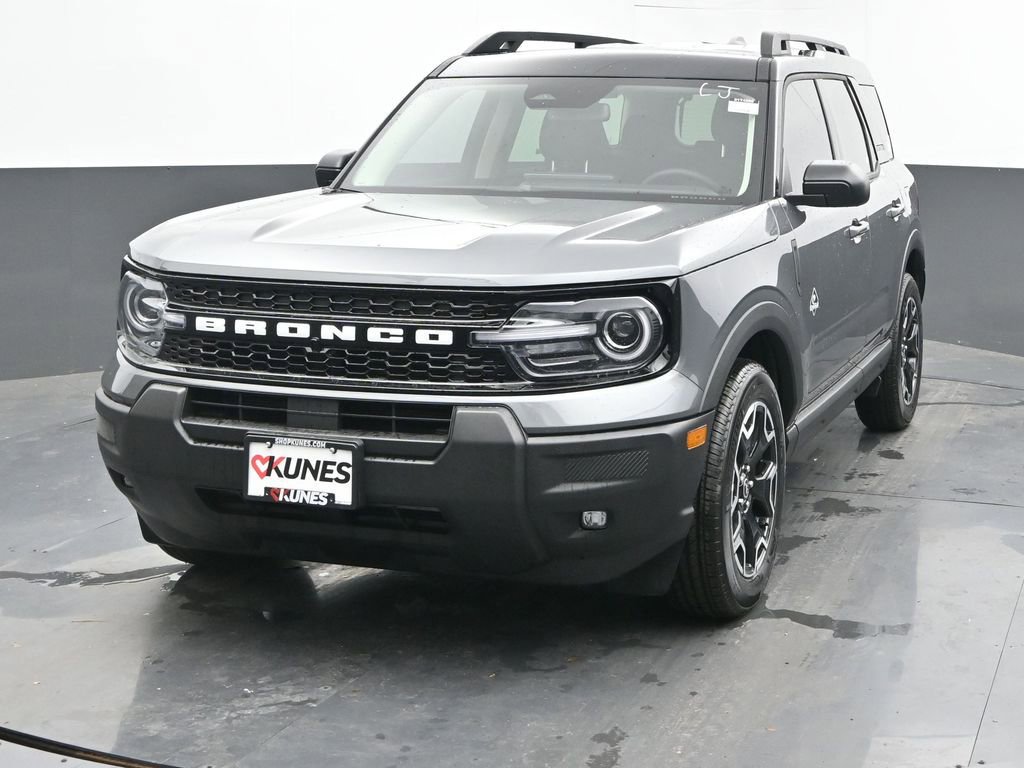 New 2025 Ford Bronco Sport Outer Banks image 3