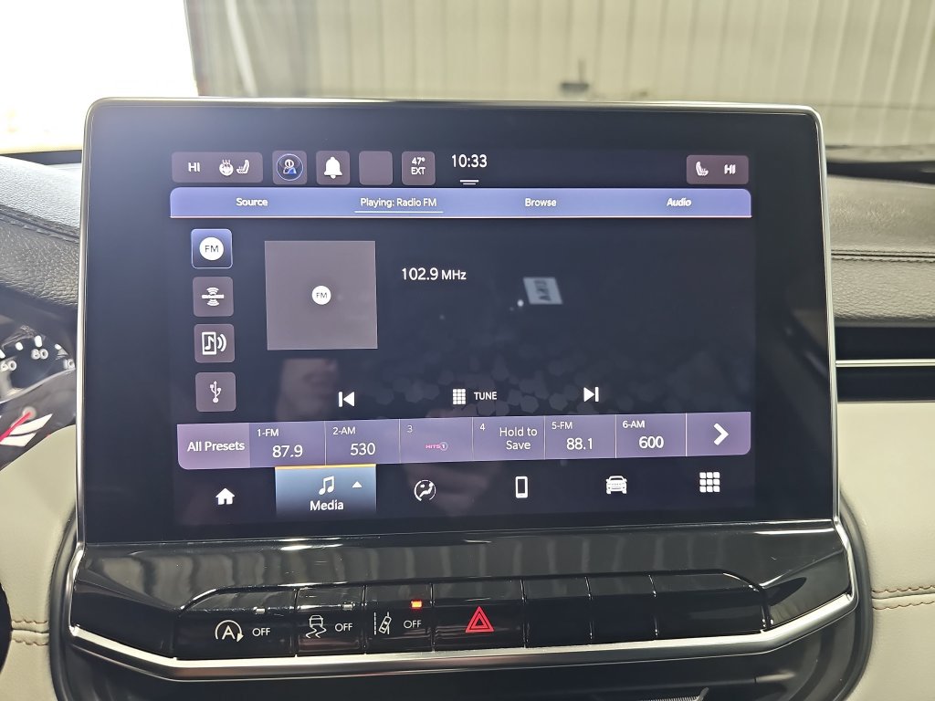 Used 2022 Jeep Compass Limited w/ Sun and Sound Group AWD/4WD image 22