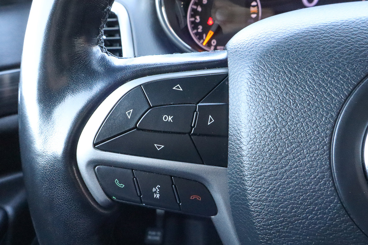 Used 2021 Jeep Grand Cherokee Laredo X AWD/4WD image 28