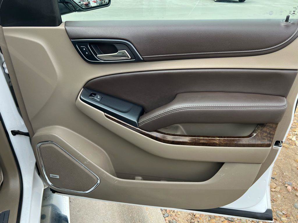 Used 2018 Chevrolet Suburban LT w/ LT Signature Package image 30