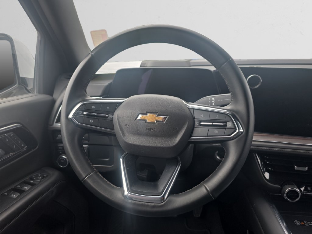Used 2025 Chevrolet Tahoe LT AWD/4WD image 13