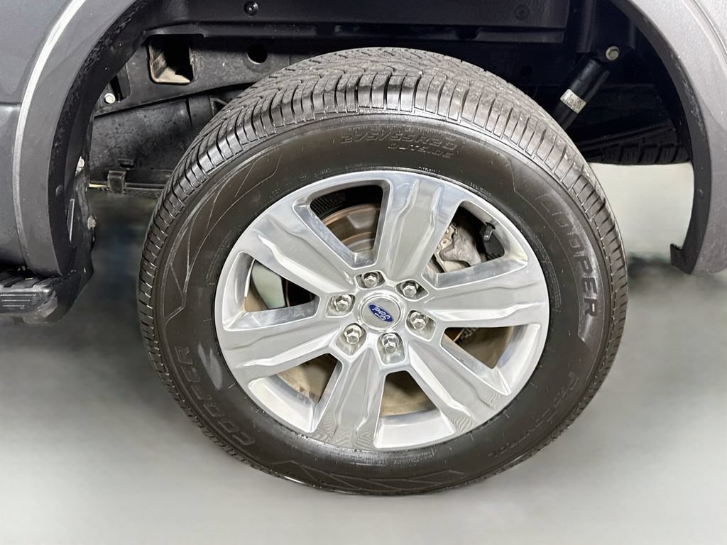 Used 2020 Ford F150 Platinum w/ Equipment Group 701A Luxury AWD/4WD image 34