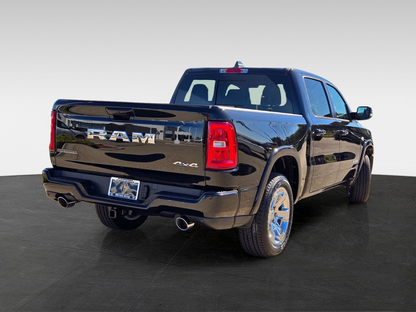 New 2026 RAM 1500 4x4 Crew Cab image 4