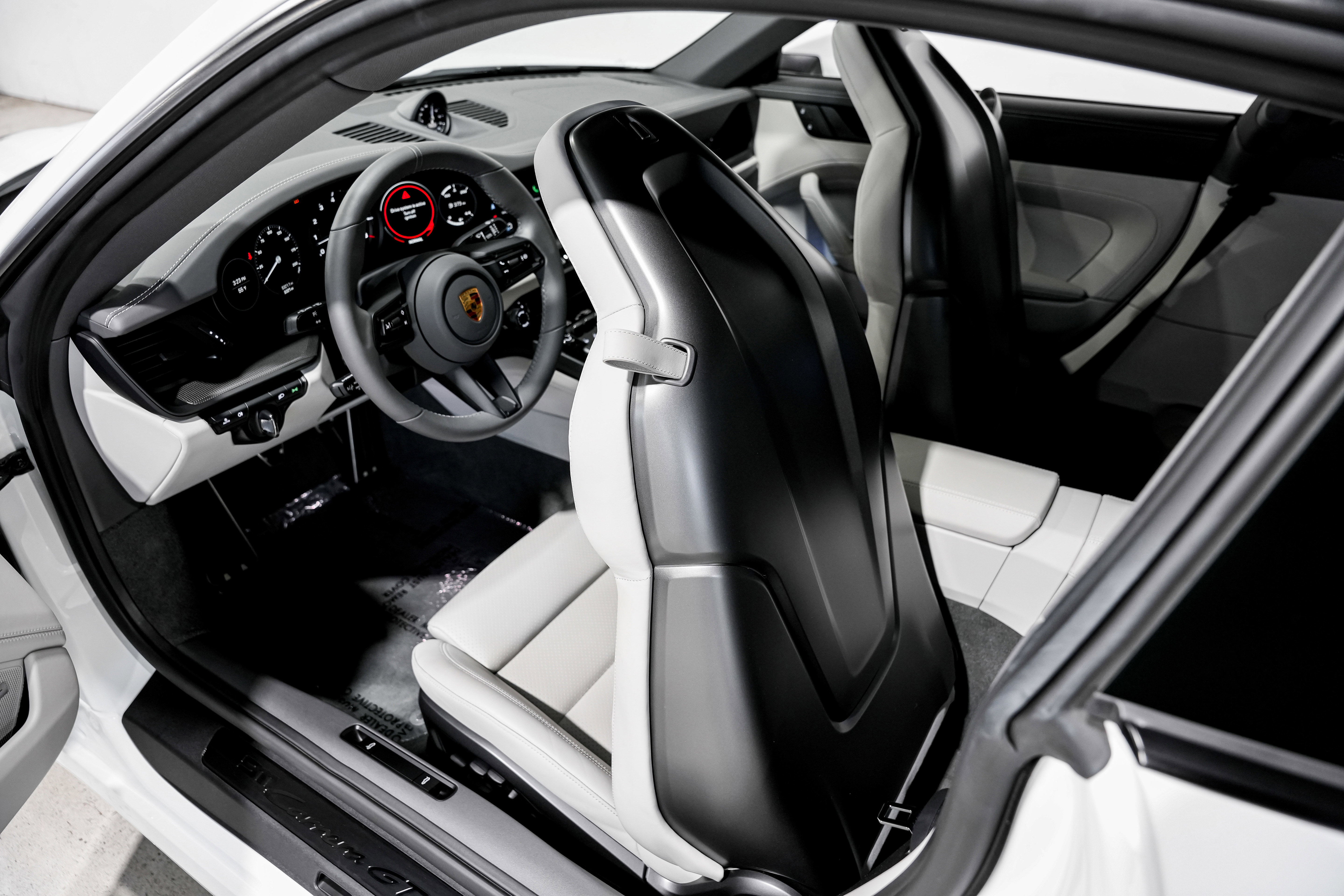 Used 2022 Porsche 911 Carrera GTS image 22