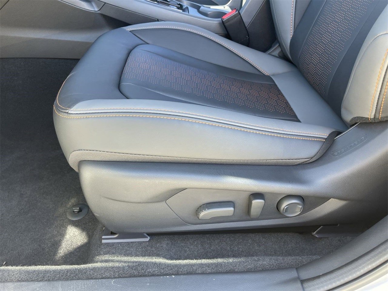 New 2026 Subaru Crosstrek 2.5i Limited w/ Popular Package #4A image 16
