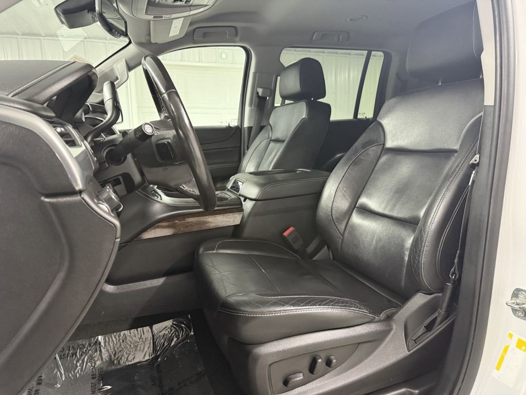 Used 2018 Chevrolet Suburban LT image 9
