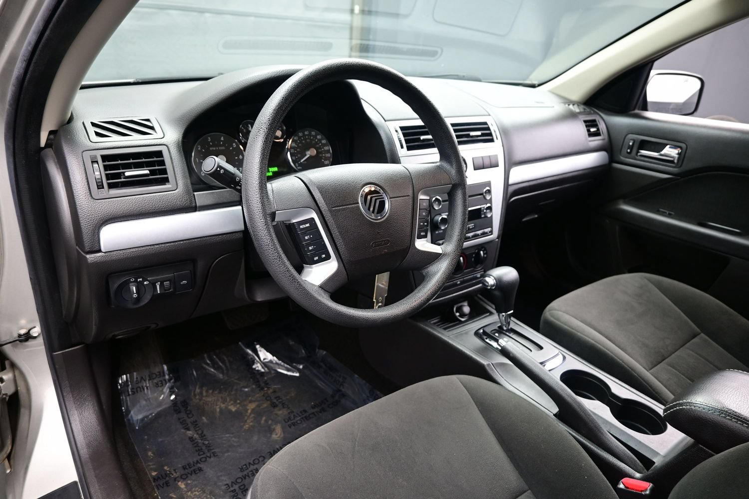 Used 2008 Mercury Milan FWD image 12