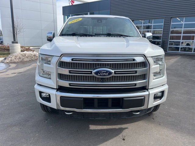 Used 2016 Ford F150 Platinum w/ Equipment Group 701A Luxury image 2