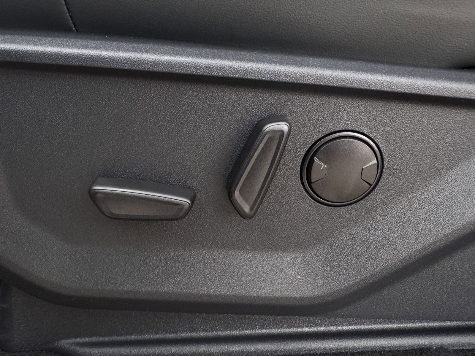 New 2026 Ford Expedition Active image 20