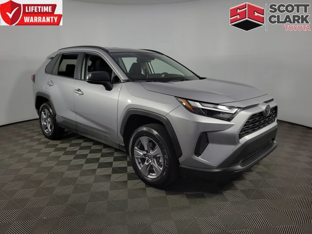 Used 2025 Toyota RAV4 LE AWD/4WD image 1