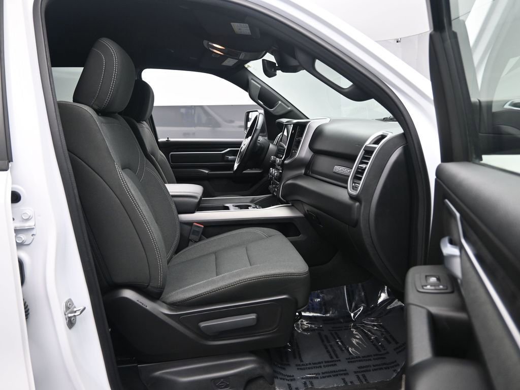 Used 2023 RAM 1500 Big Horn image 31