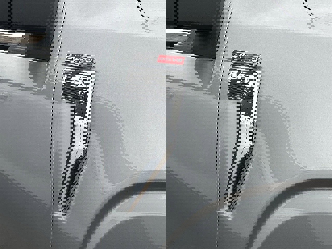 Used 2024 Ford F150 XLT w/ Equipment Group 302A MID image 6