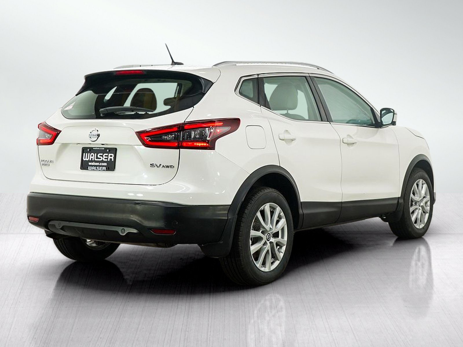 Used 2020 Nissan Rogue Sport SV w/ Technology Package AWD/4WD image 5