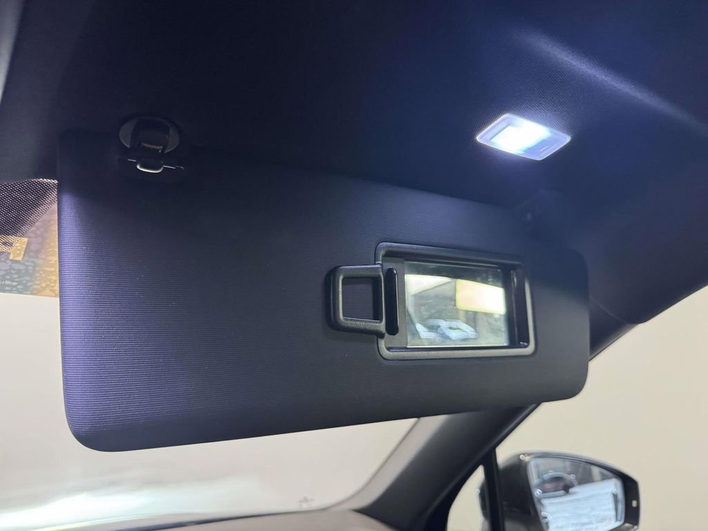 Used 2023 Volkswagen Tiguan SE image 26