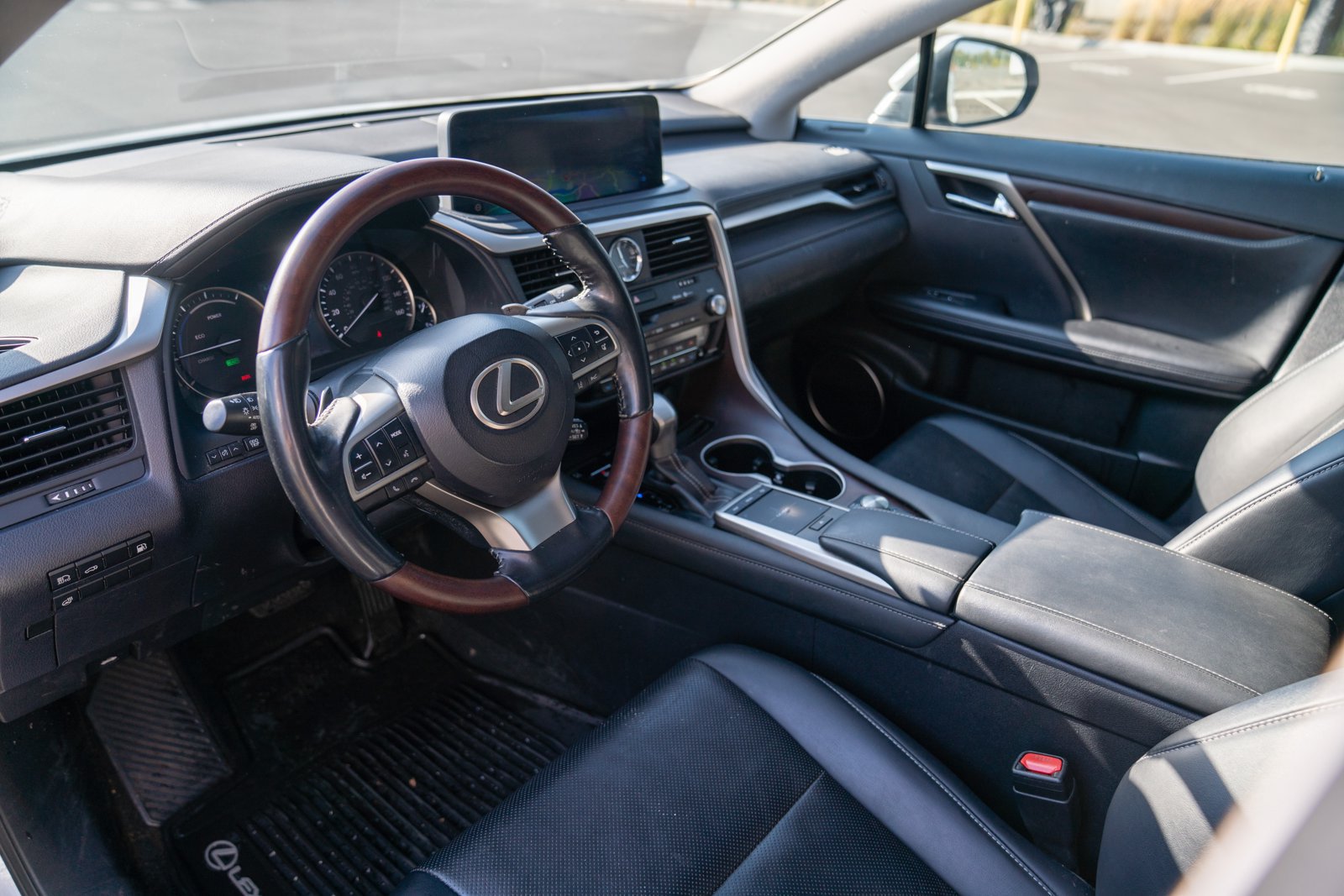 Used 2020 Lexus RX 450h AWD w/ Premium Package image 4