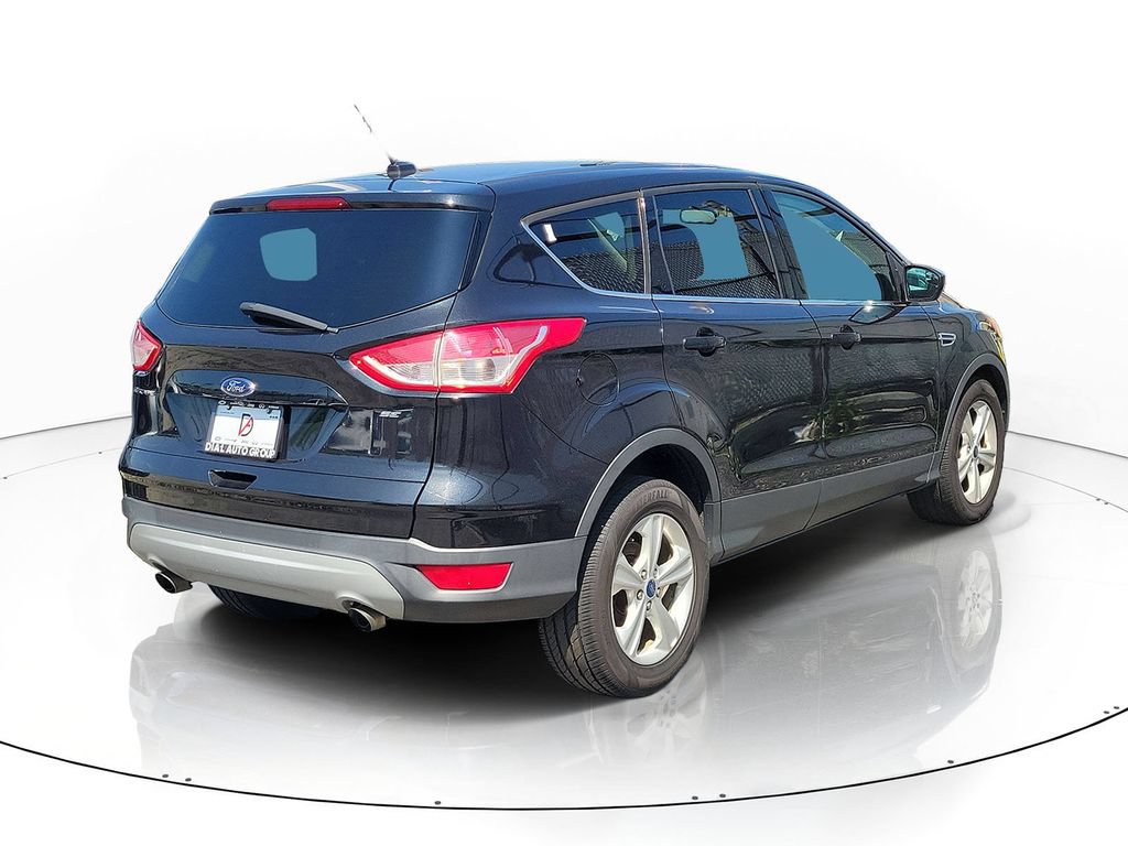 Used 2015 Ford Escape SE FWD image 4