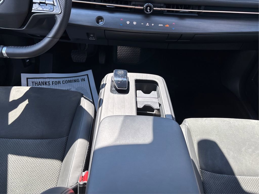 Used 2023 Nissan Ariya FWD image 19