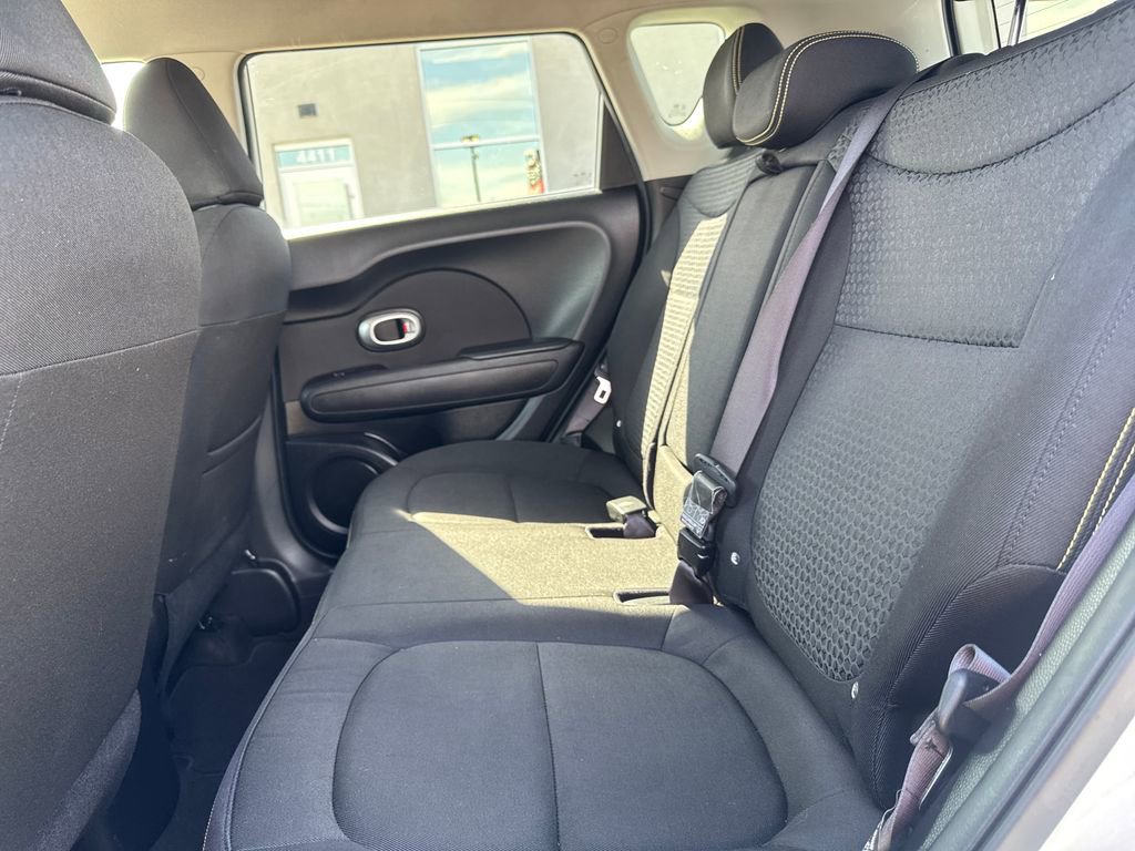 Used 2016 Kia Soul + FWD image 24