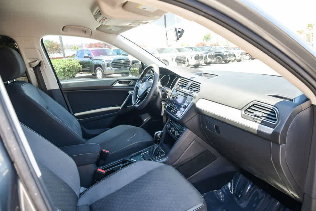 Used 2021 Volkswagen Tiguan S FWD image 13