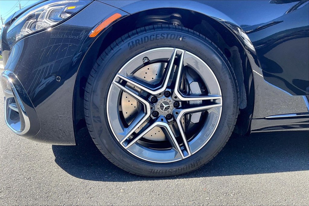 New 2027 Mercedes-Benz S 580 4MATIC Sedan image 11