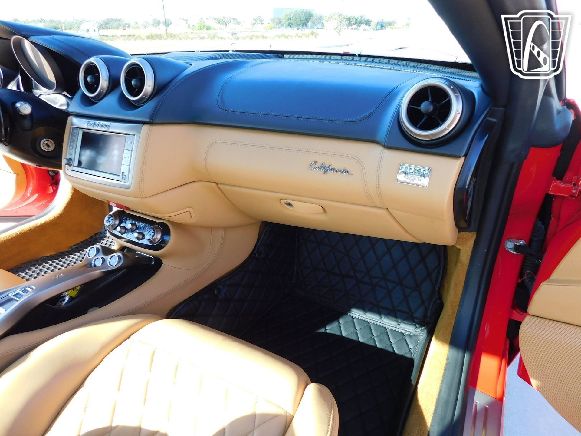Used 2009 Ferrari California RWD image 29