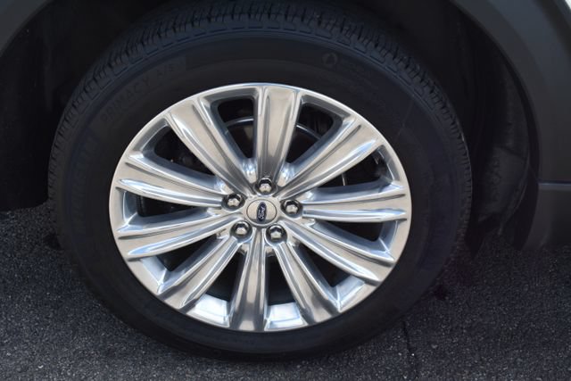 Used 2022 Ford Explorer Limited w/ Limited Technology Package AWD/4WD image 56