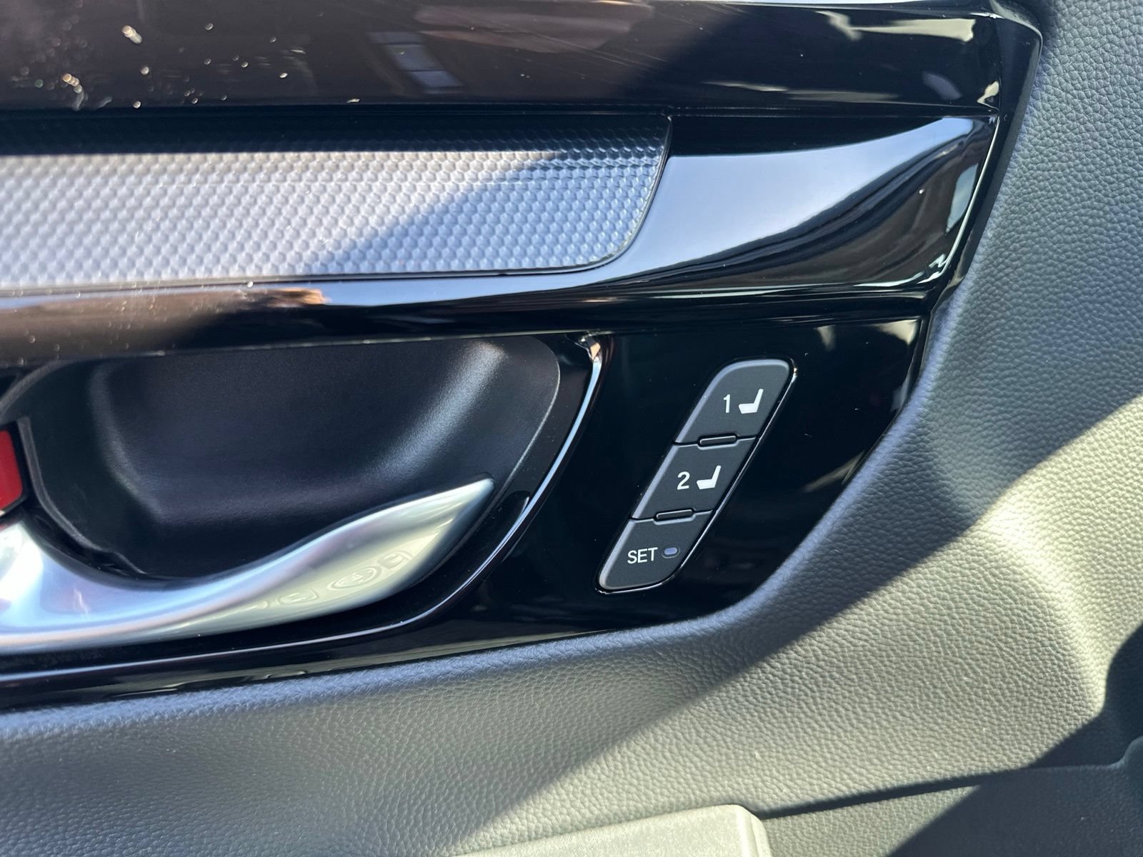 Used 2023 Honda CR-V EX-L image 17