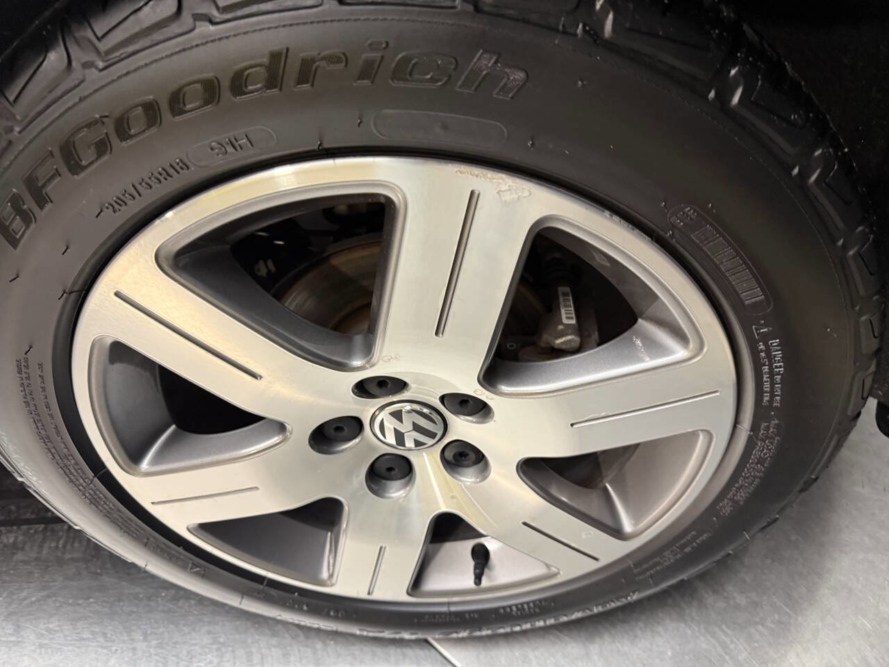 Used 2006 Volkswagen Beetle Convertible w/ Package 1 image 29