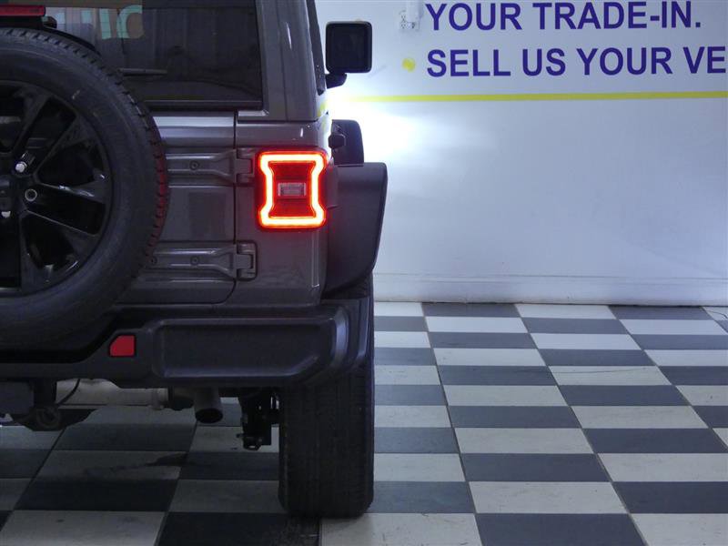 Used 2022 Jeep Wrangler Unlimited Sahara image 34