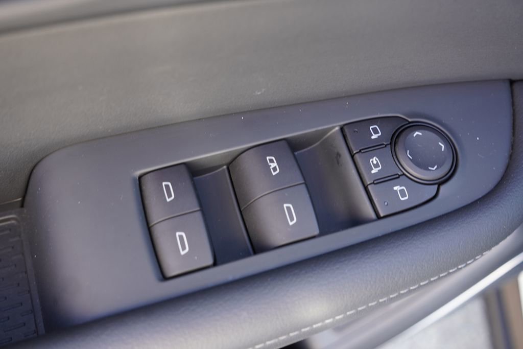 Certified 2025 Buick Enclave Preferred image 23