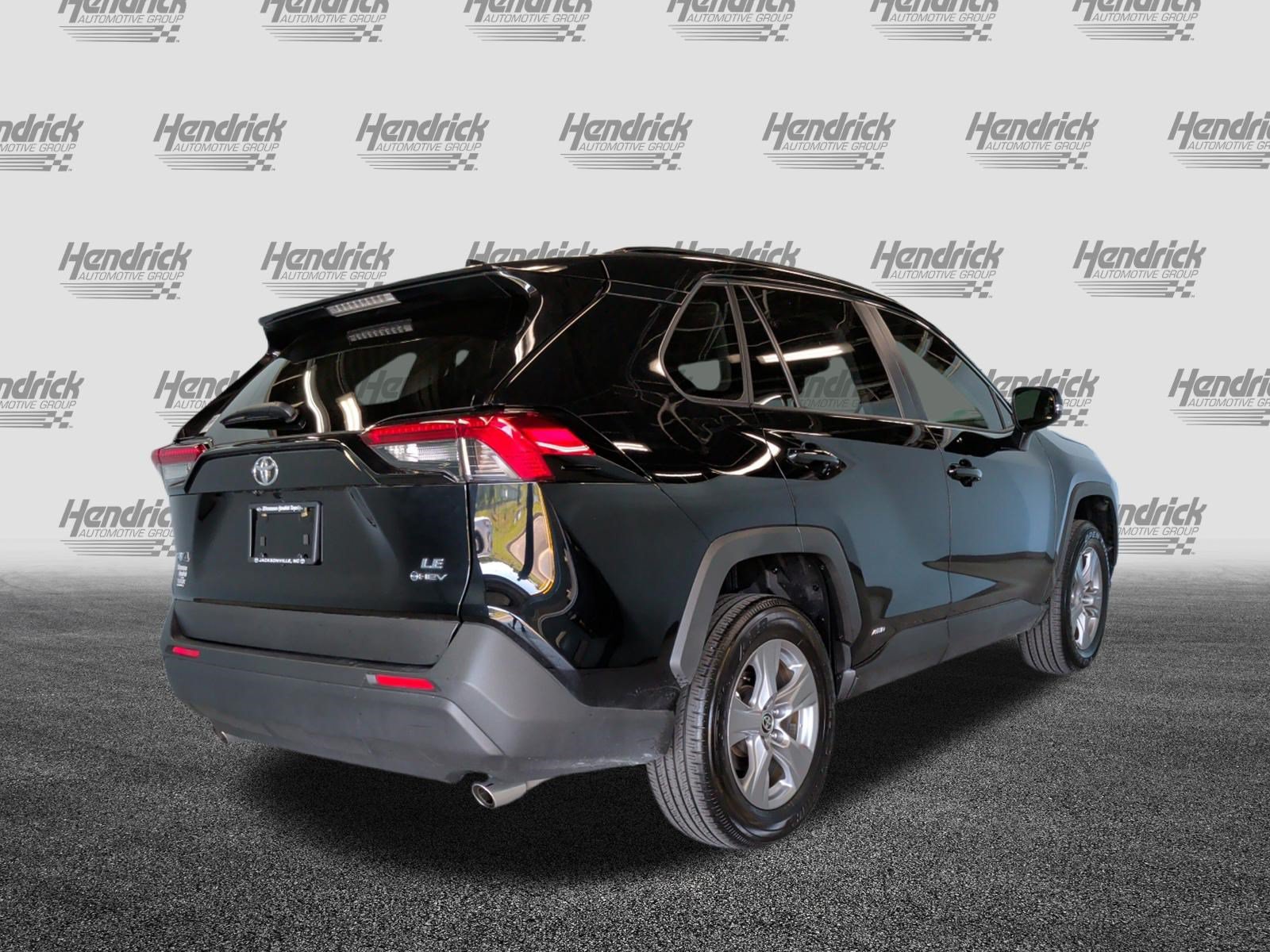 Certified 2025 Toyota RAV4 LE AWD/4WD image 11