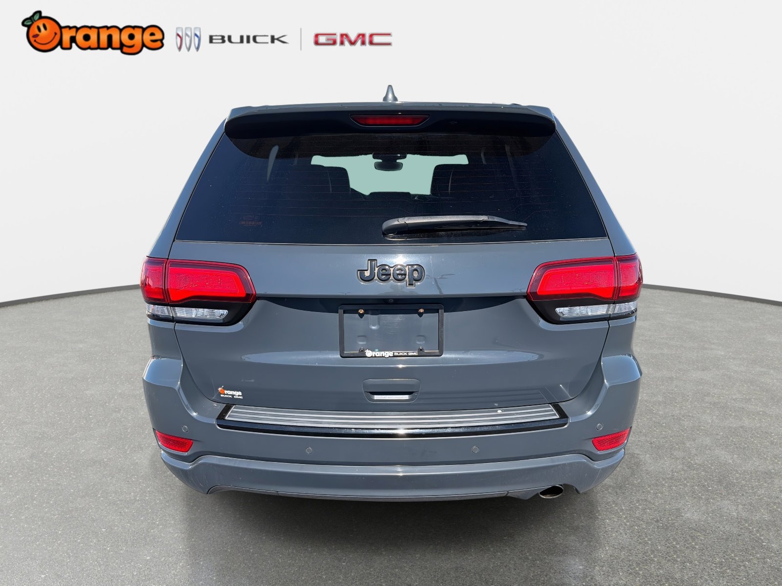 Used 2018 Jeep Grand Cherokee Altitude image 4