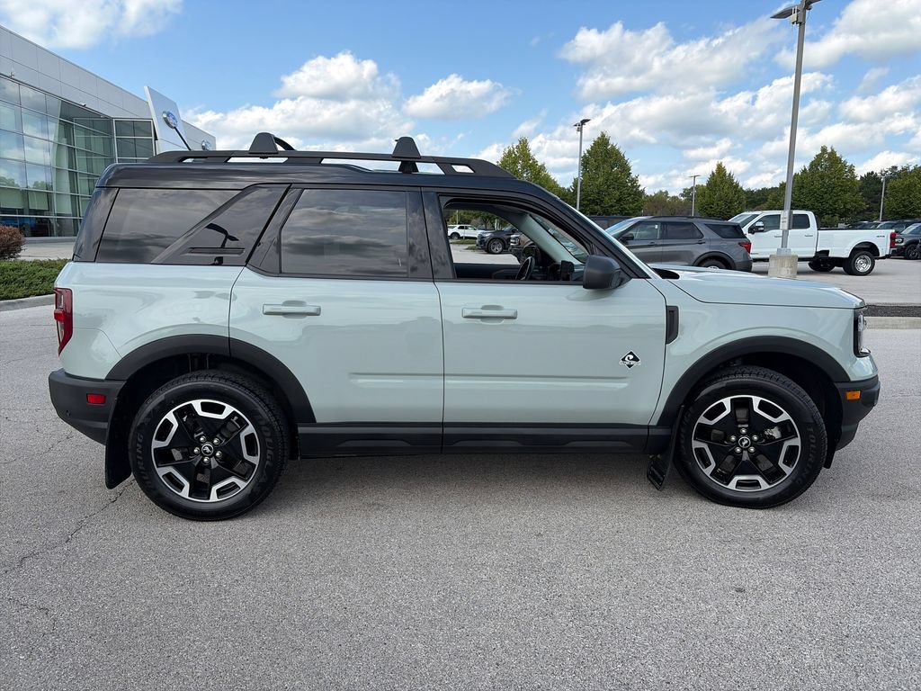 Used 2023 Ford Bronco Sport Outer Banks w/ Tech Package AWD/4WD image 8