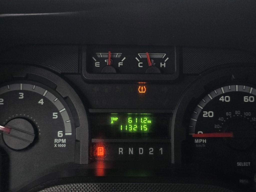 Used 2011 Ford E-150 and Econoline 150 w/ PWR Group image 16