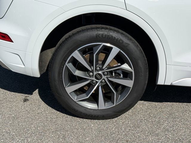 Certified 2023 Audi Q5 2.0T Premium Plus w/ Premium Plus Package AWD/4WD image 11