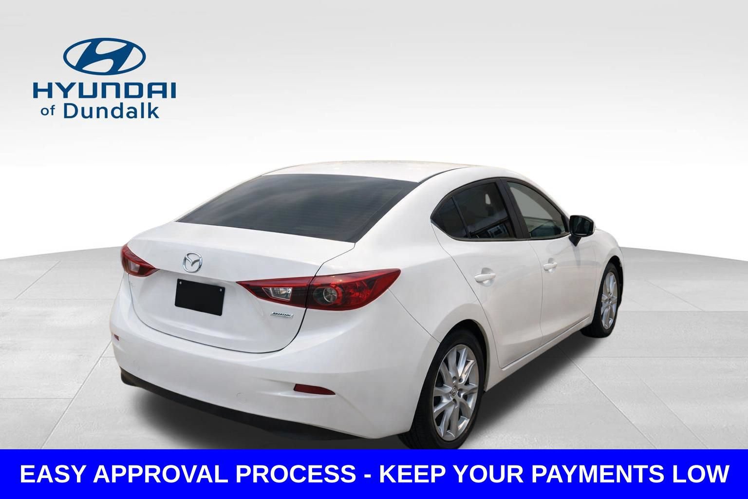 Used 2018 MAZDA MAZDA3 Sport w/ Preferred Equipment Package FWD image 2