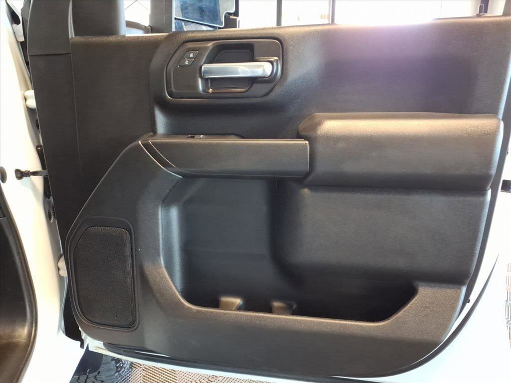 Used 2023 Chevrolet Silverado 2500 Custom w/ Custom Convenience Package image 13