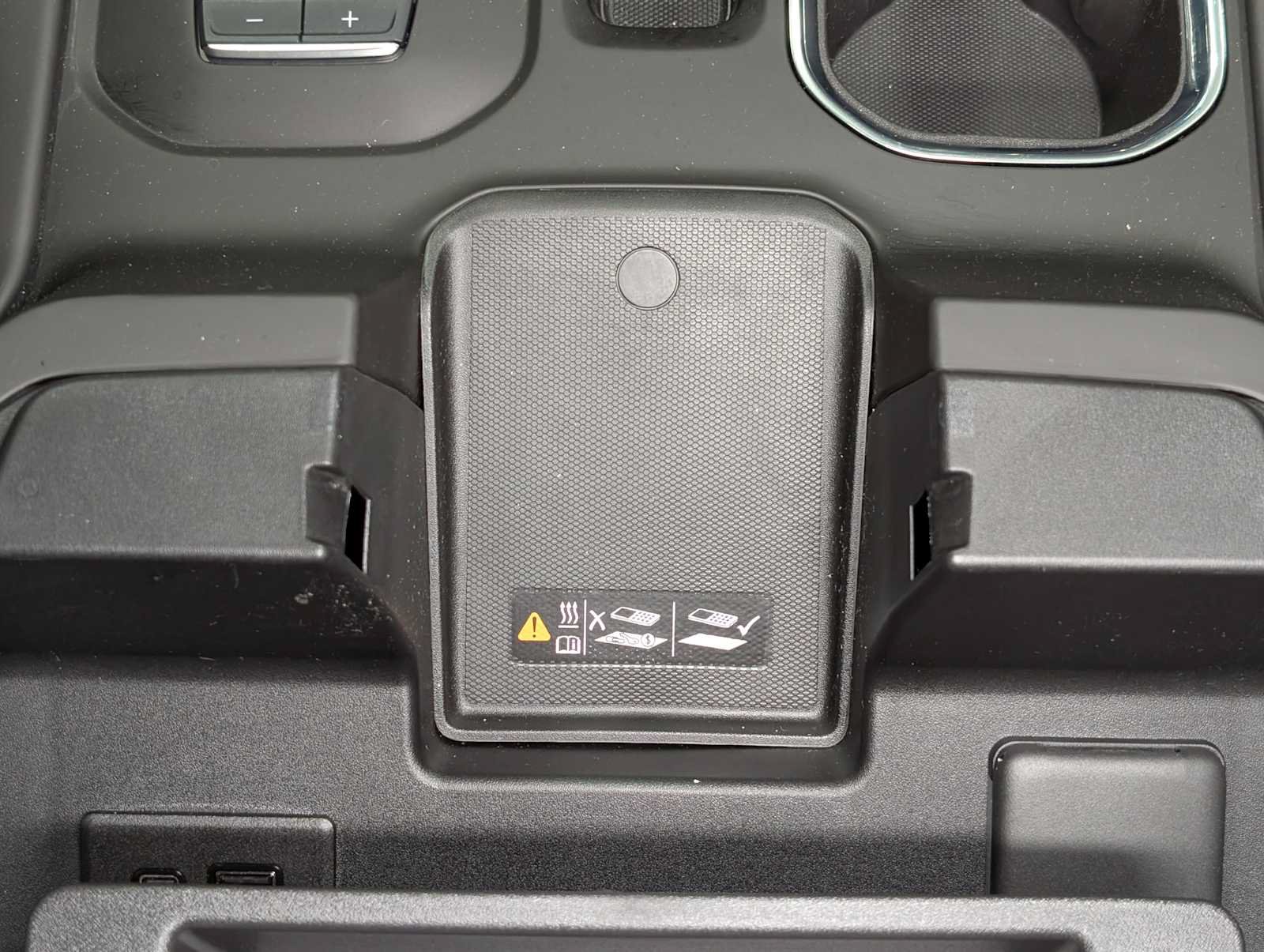 Certified 2025 GMC Sierra 1500 Denali Ultimate AWD/4WD image 24