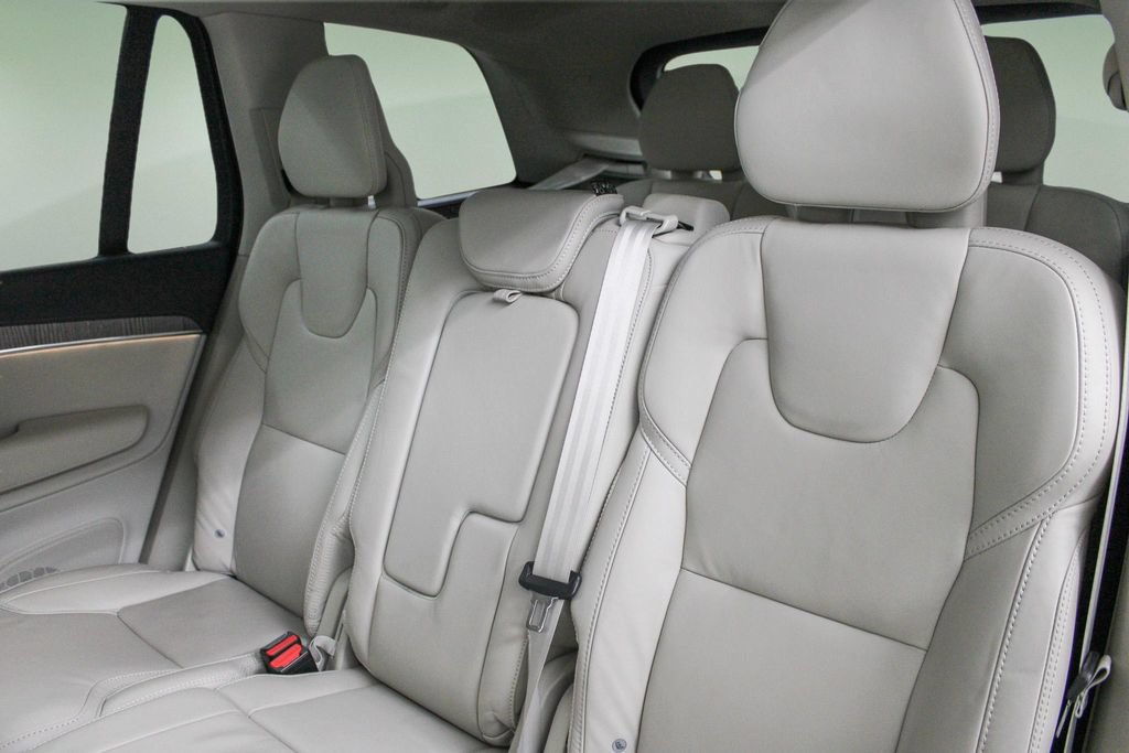 Certified 2023 Volvo XC90 B6 Ultimate w/ Protection Package Premier AWD/4WD image 25