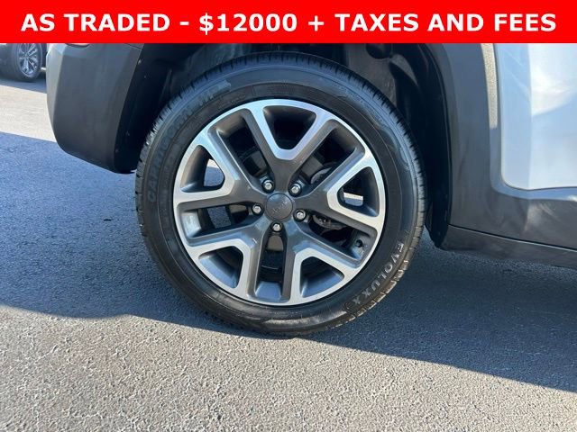 Used 2018 Jeep Renegade Latitude w/ Cold Weather Group image 7