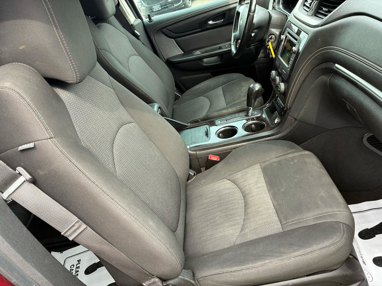 Used 2016 Chevrolet Traverse LT w/ Style and Technology Package FWD image 12