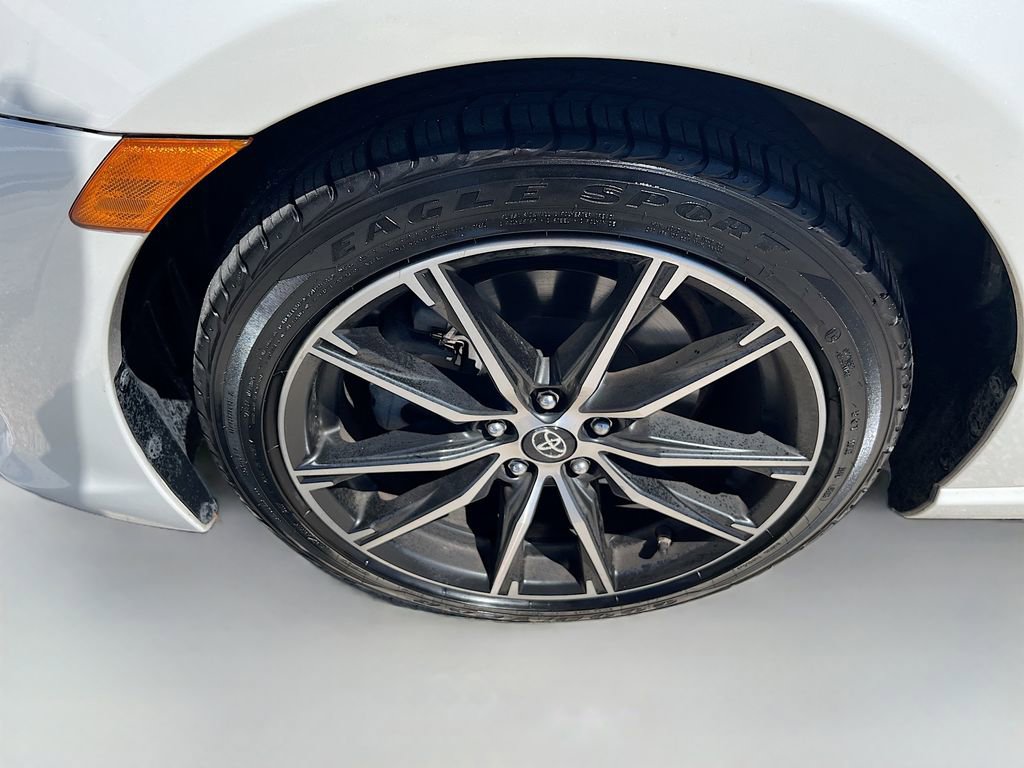 Used 2020 Toyota 86 RWD image 30