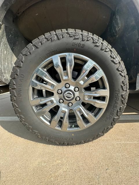 Used 2017 Nissan Titan Platinum Reserve AWD/4WD image 4