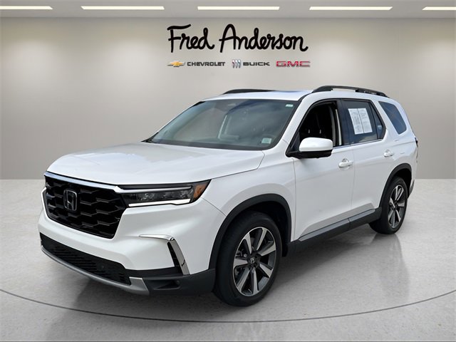 Used 2025 Honda Pilot Elite