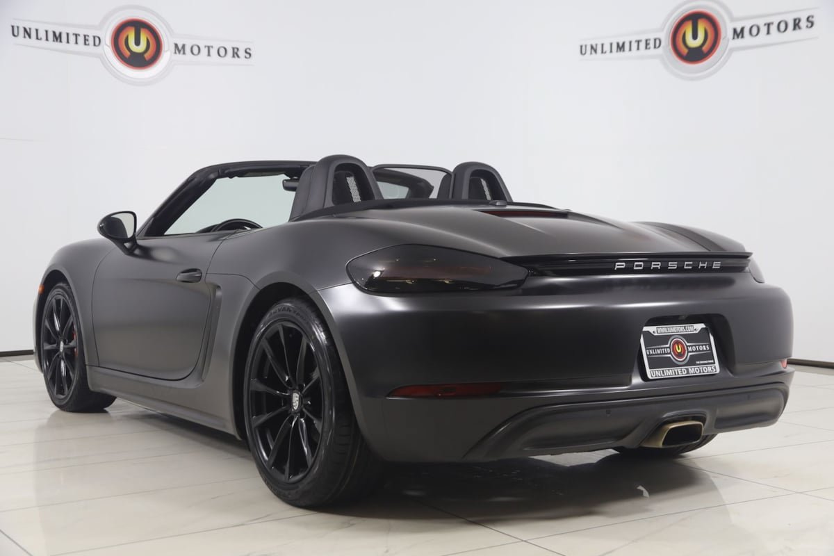 Used 2017 Porsche 718 Boxster RWD image 55
