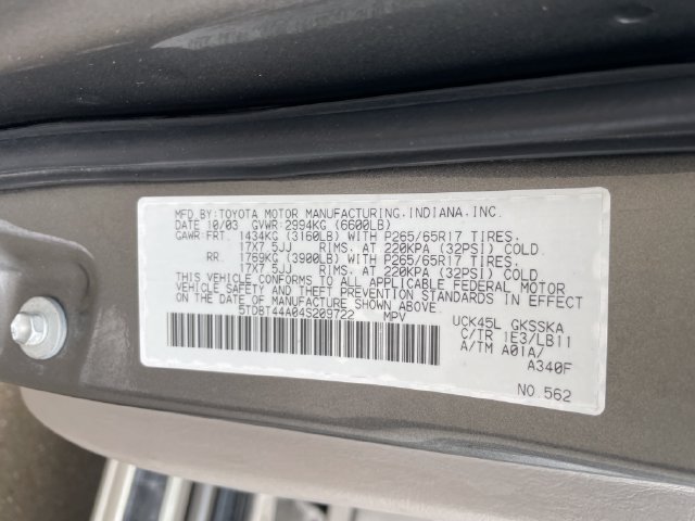 Used 2004 Toyota Sequoia SR5 w/ Preferred Pkg AWD/4WD image 18
