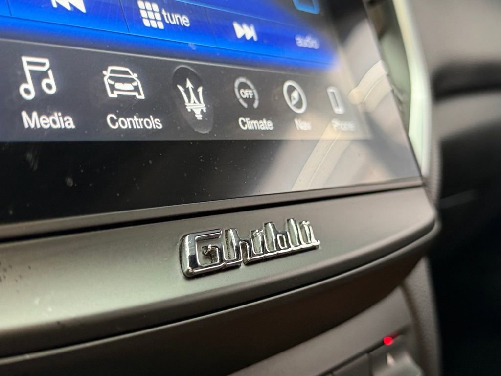 Used 2018 Maserati Ghibli RWD image 20
