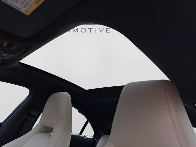 Used 2016 Mercedes-Benz CLA 250 image 12