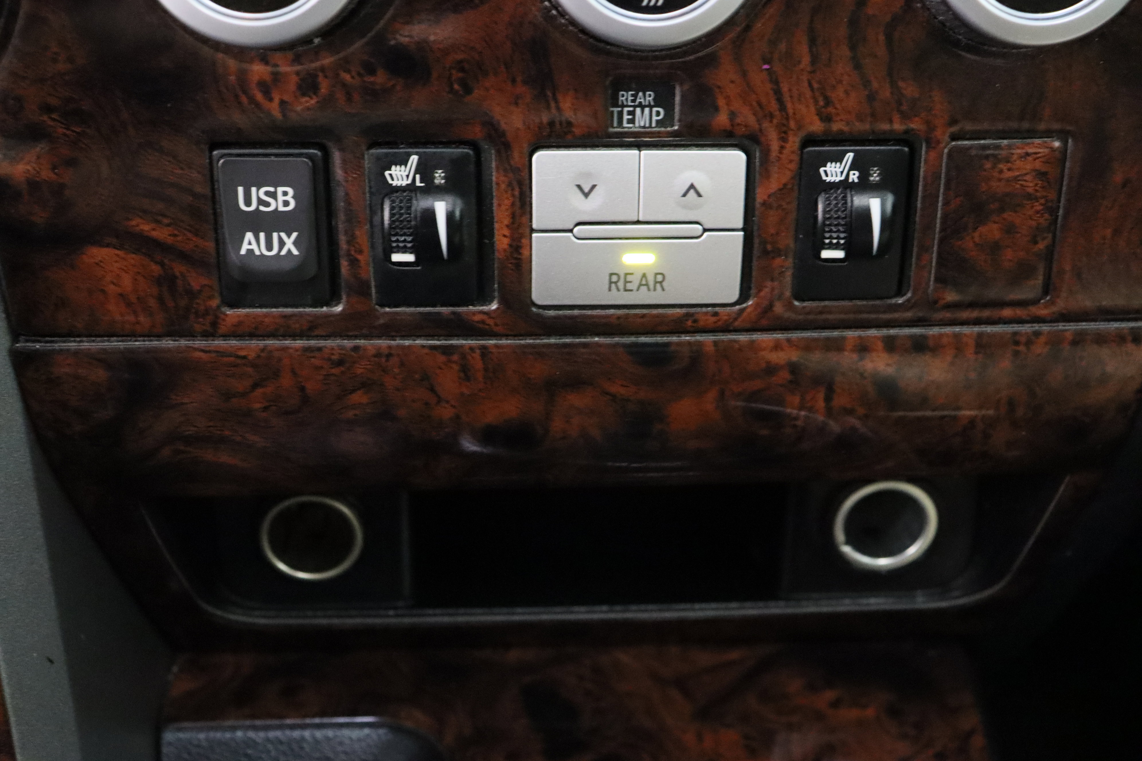 Used 2014 Toyota Sequoia Limited RWD image 22